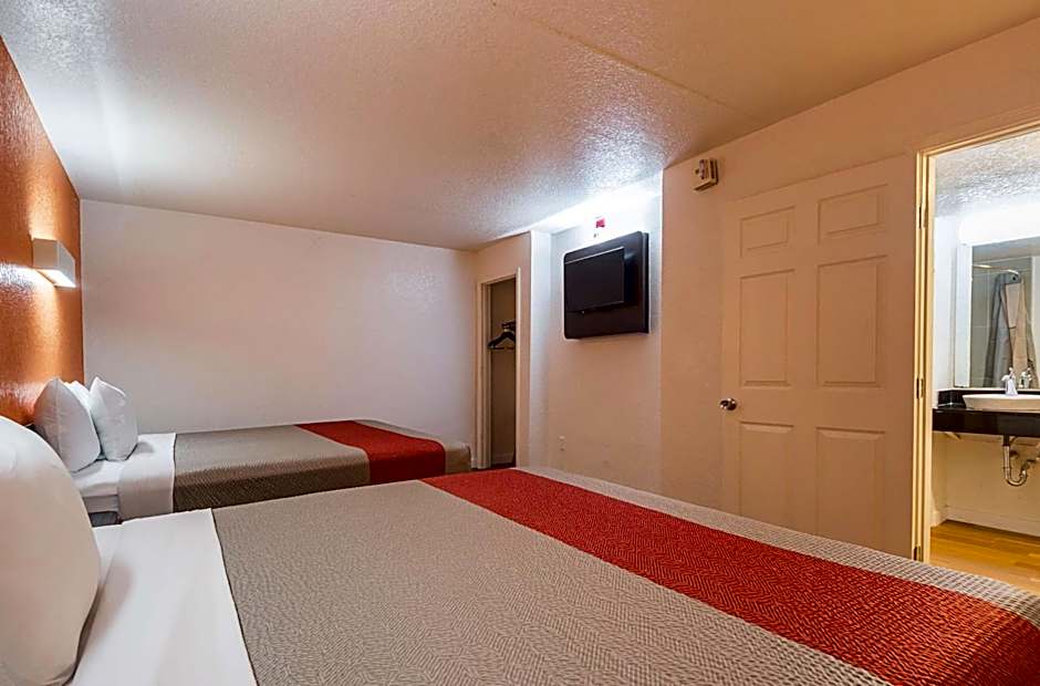 Motel 6-Garland, TX - Garland - Northwest Hwy