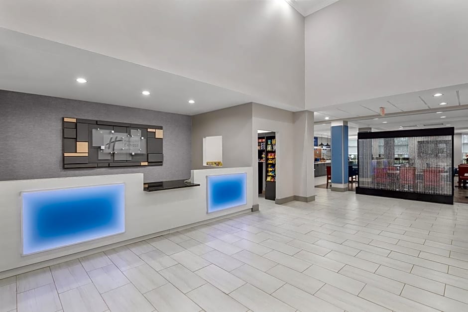 Holiday Inn Express Hotel & Suites Palm Bay, an IHG Hotel