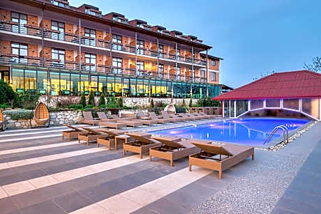 Savaneti Eco Hotel