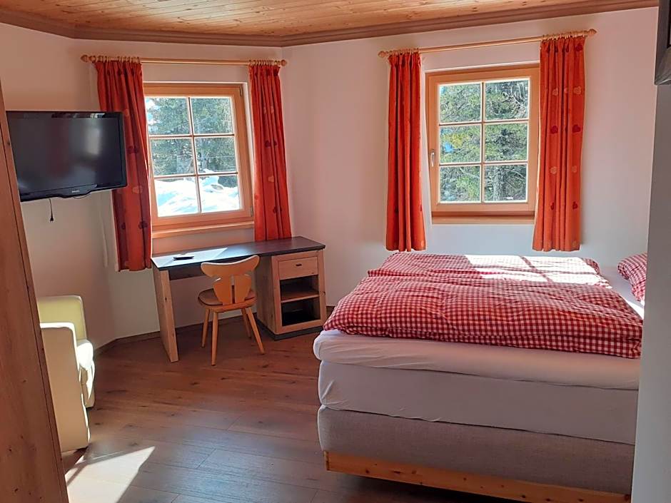 Steinerhaus Berggasthof