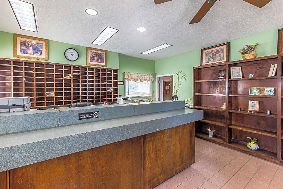 Suburban Studios Abercorn