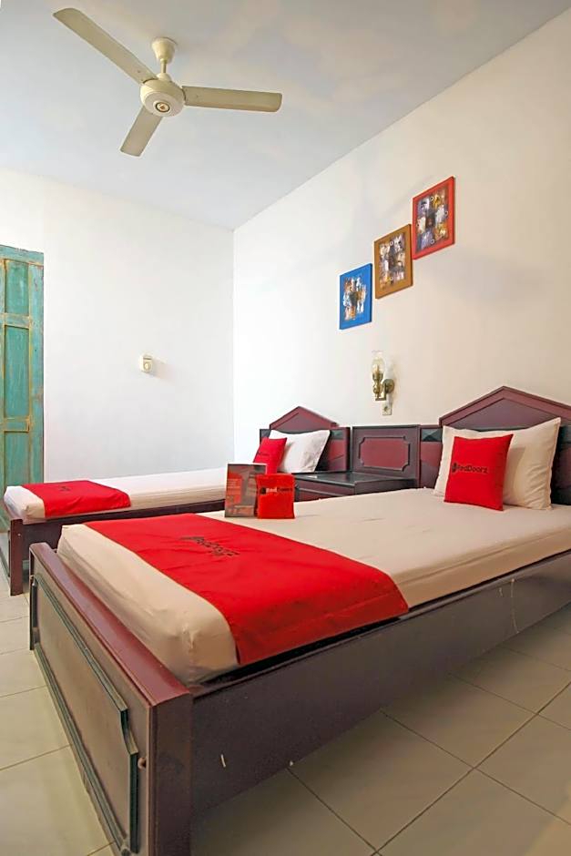 RedDoorz near Pojok Beteng Prawirotaman