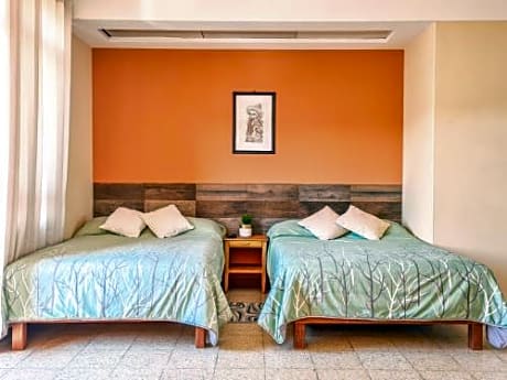 Hotel Galaxia