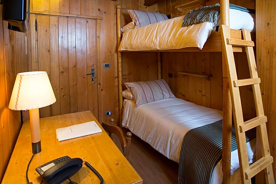 Albergo Ristorante Bucaneve