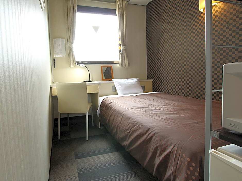 Hotel Livemax Shin Osaka