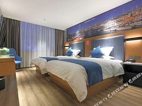 Yest Hotel