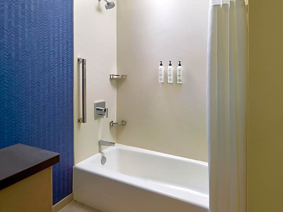 Fairfield by Marriott Inn & Suites Alpharetta Avalon Area