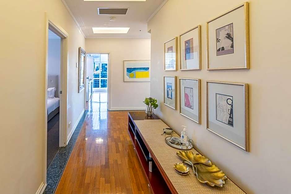 Penthouse 3 bdrm amazing views opposite casino