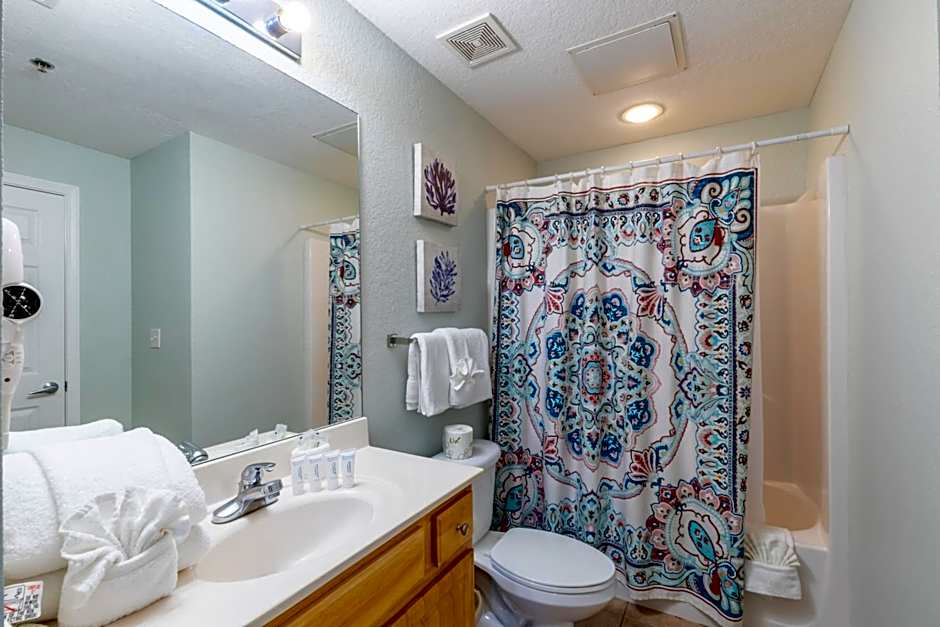 Crystal Shores West 202