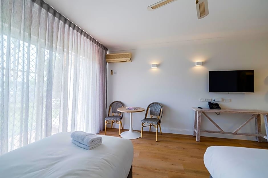 The Quarters, Ascend Hotel Collection