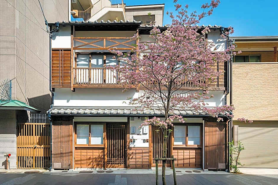Hanakagari Machiya House