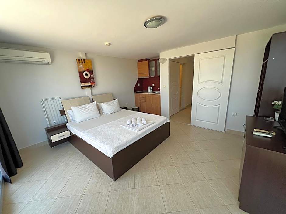 Persani Hotel