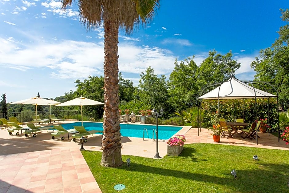 Mas Du Roc Bed&Breakfast – Grasse, CT