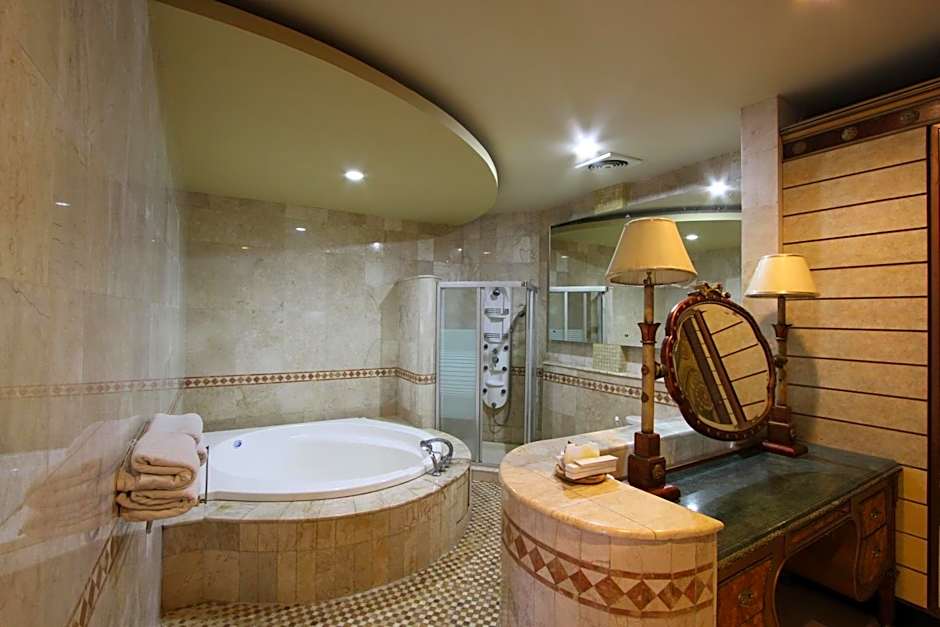 griya desa hotel & pool