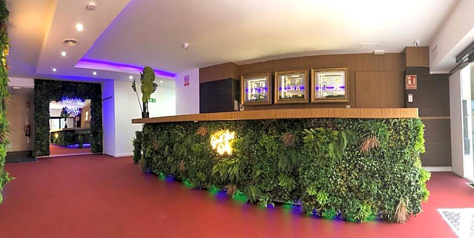 GOOD VIBES ONLY Capsule Hostel Malaga