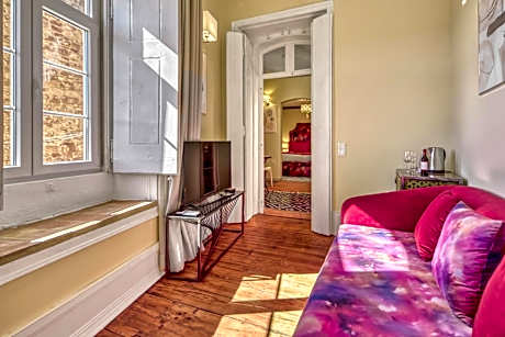 King Suite with Pool View