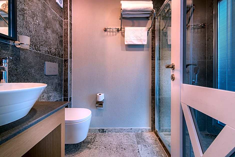 Isola 12 Hotel