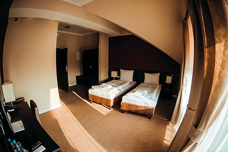 Centrum Bankietowo - Hotelowe "Perła"