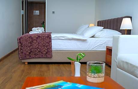 Deluxe Double Room with Sea View