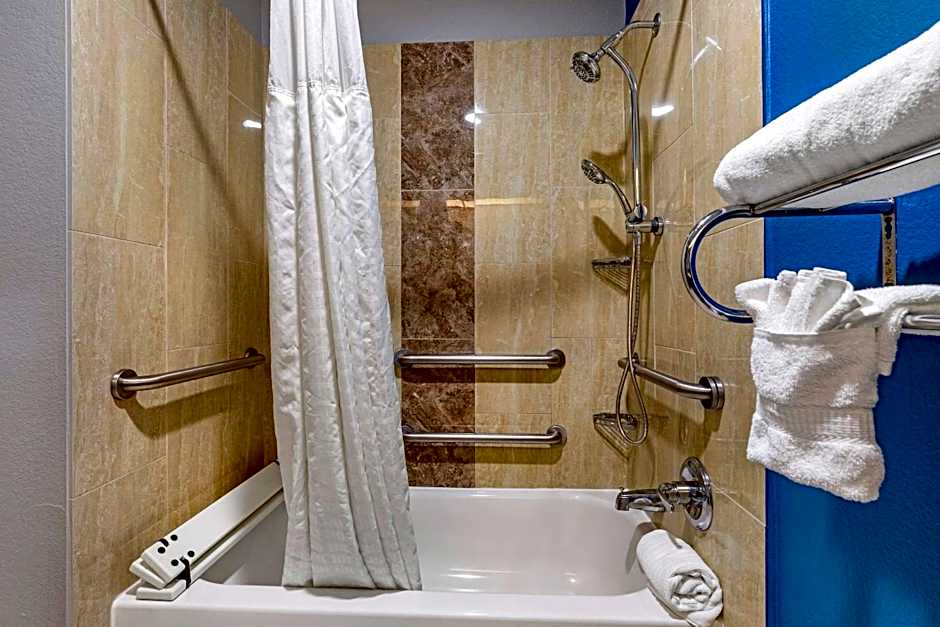 Comfort Inn & Suites Mansfield