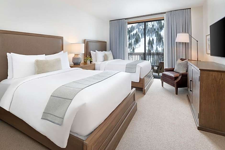 The Snowpine Lodge