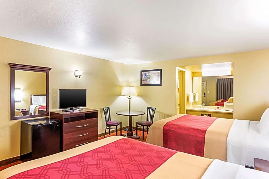 Econo Lodge McAlester
