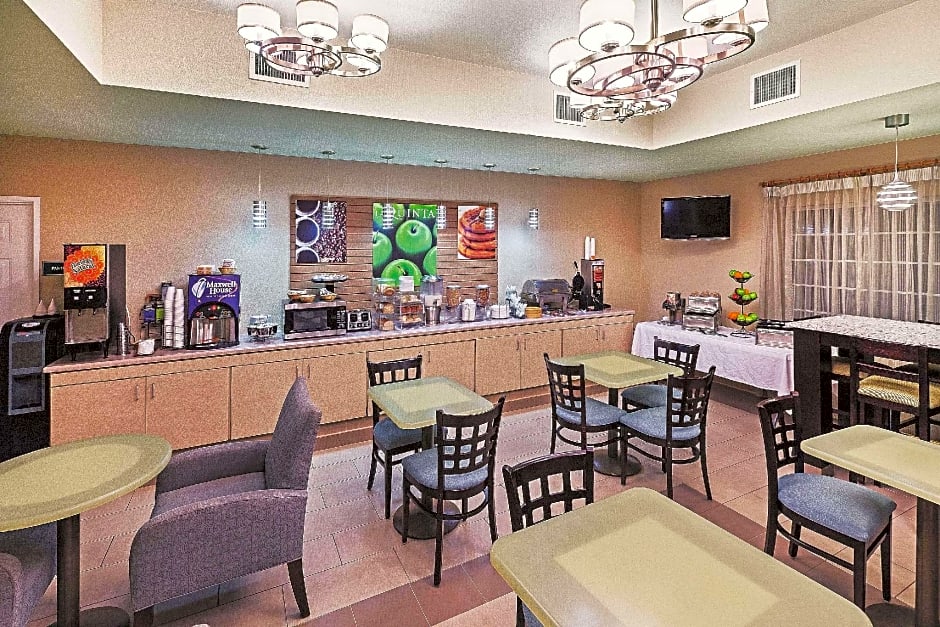 La Quinta by Wyndham Corpus Christi Northwest
