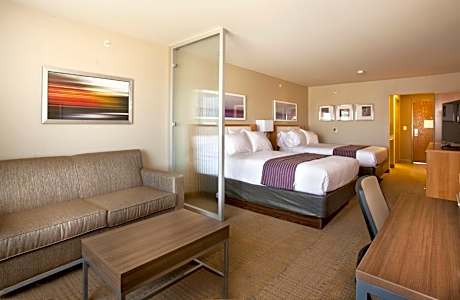 Queen Suite with Two Queen Beds