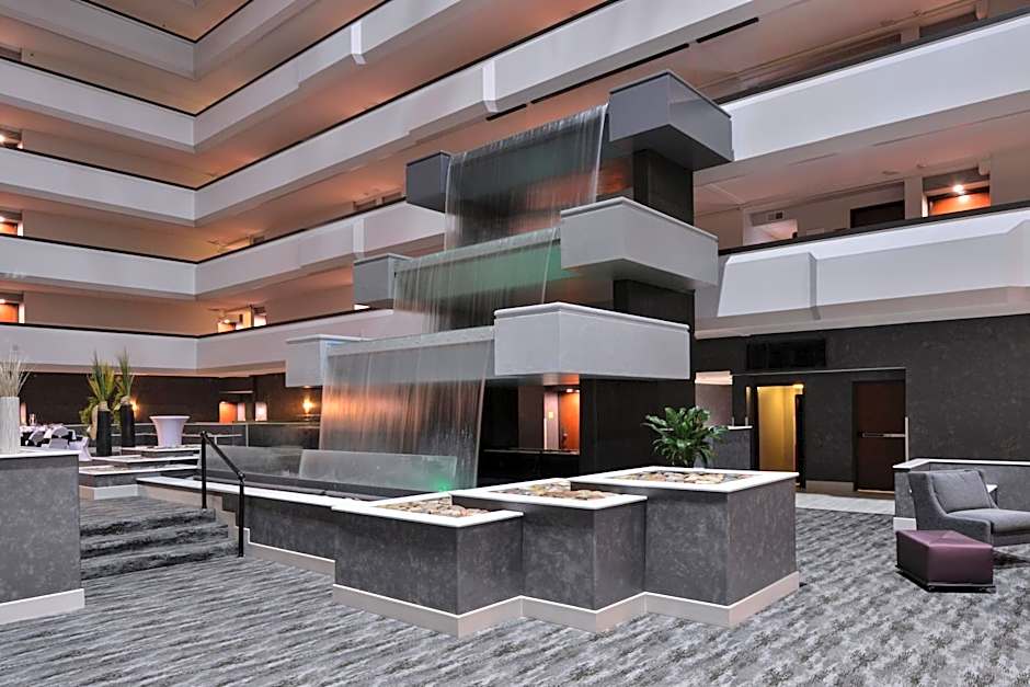 Holiday Inn Hotel and Suites Beaumont-Plaza I-10 & Walden By IHG