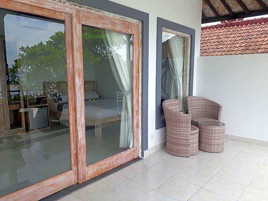 Galang Kangin Bungalows
