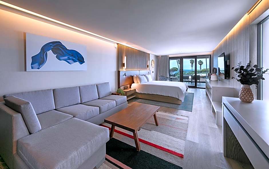 La Jolla Cove Suites