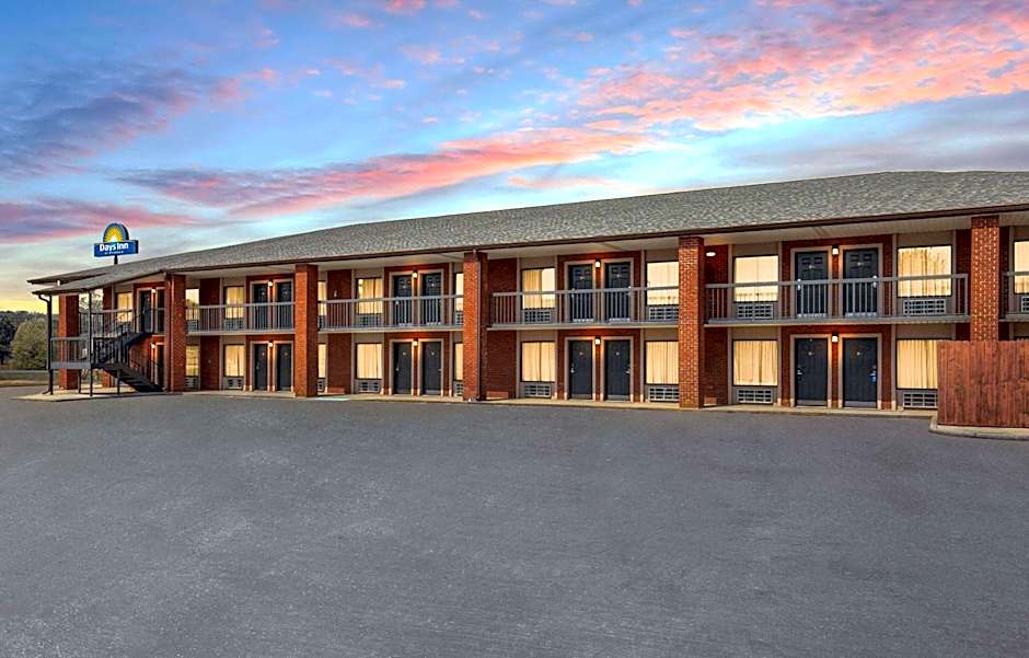 Days Inn by Wyndham Childersburg