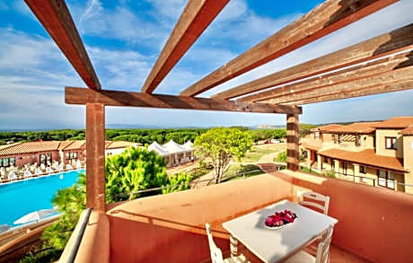 Residence with swimming-pool in Vignola Mare