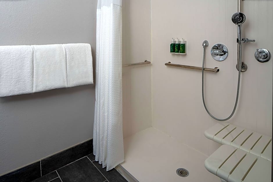 Courtyard by Marriott Covington / Mandeville