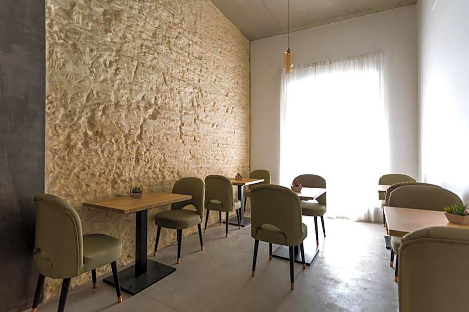 La Puerta de Palacio - Adults Only