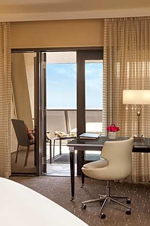 Patio Luxury Room, 1 king-size bed