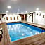 J Place Hotel