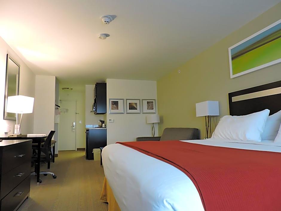 Holiday Inn Express and Suites Montgomery By IHG