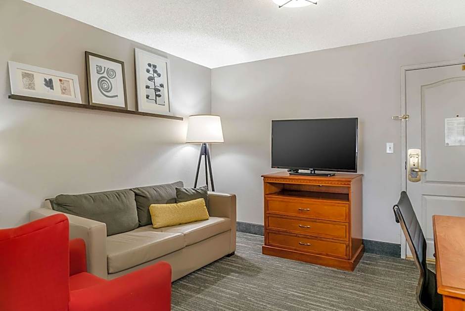 Country Inn & Suites by Radisson, Rossford - Toledo South
