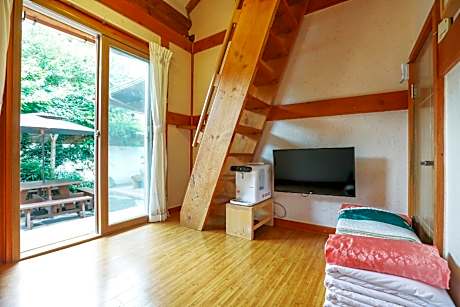 Jeonju Hanok Sukbak Chaehumgwan