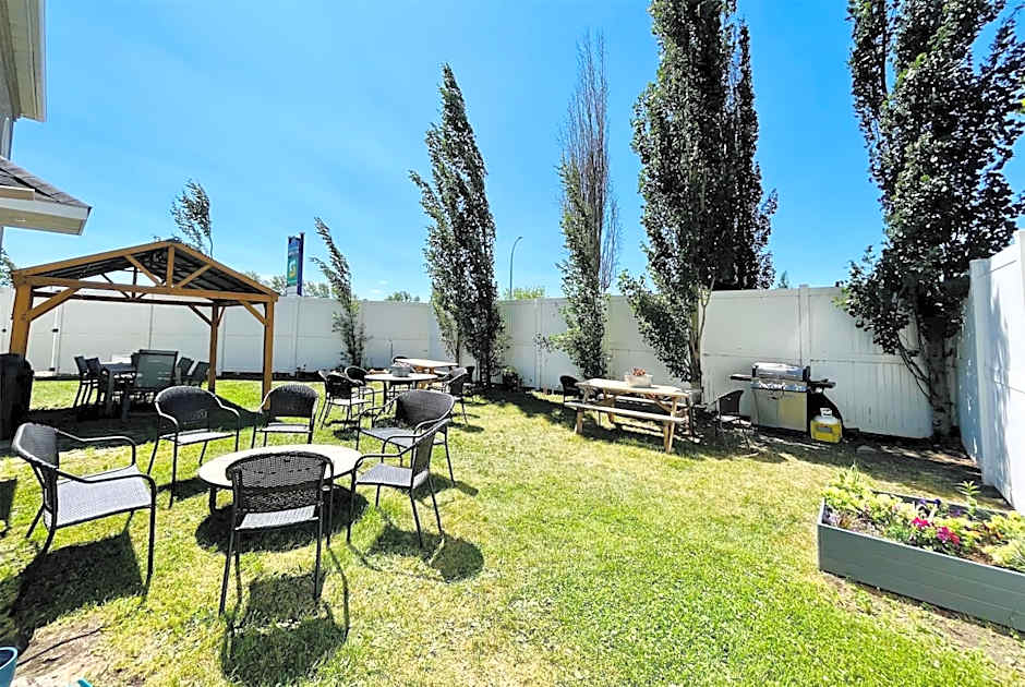 Super 8 by Wyndham Grande Prairie