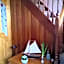 Twin Oaks Bed & Breakfast