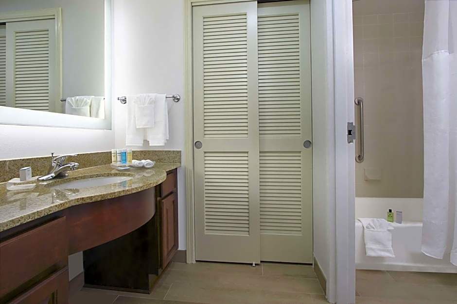Homewood Suites by Hilton Miami Airport West
