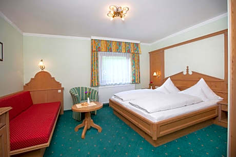 Economy Double Room