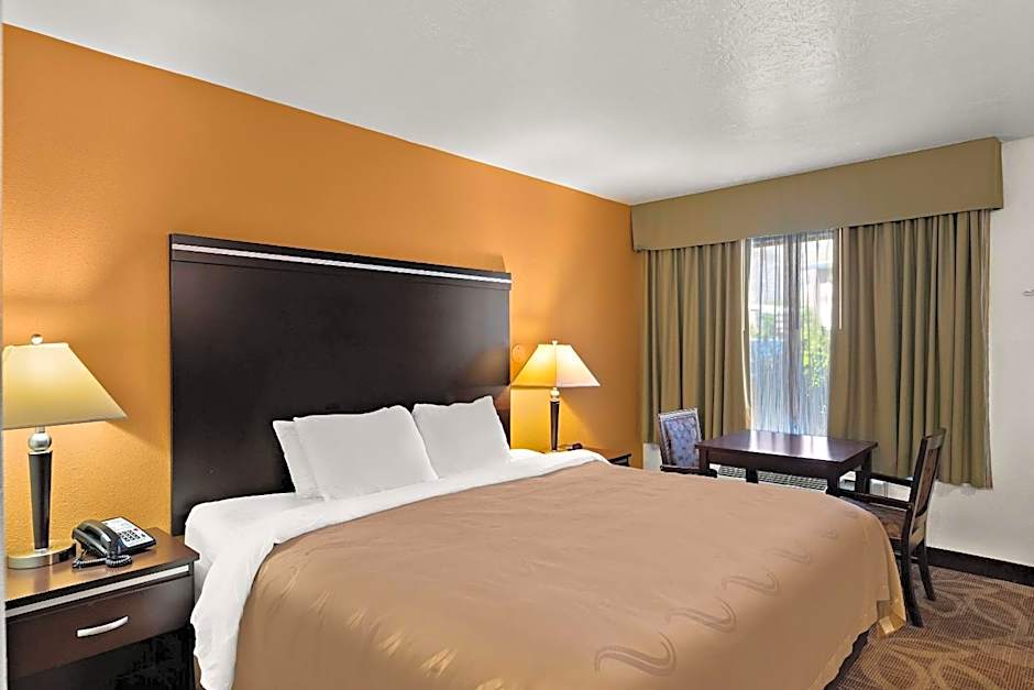 Quality Inn South Bluff