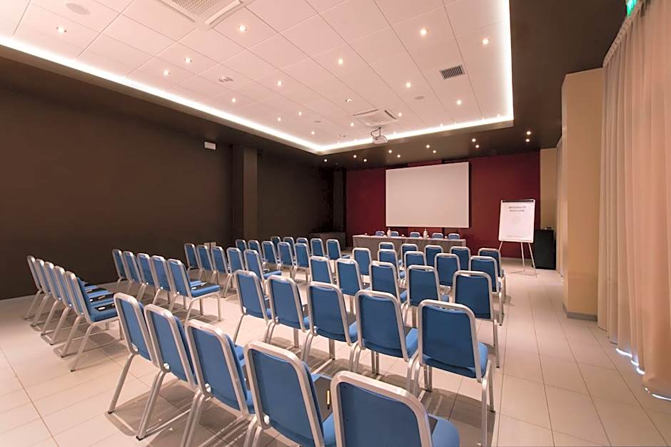 Cdh Hotel Parma & Congressi