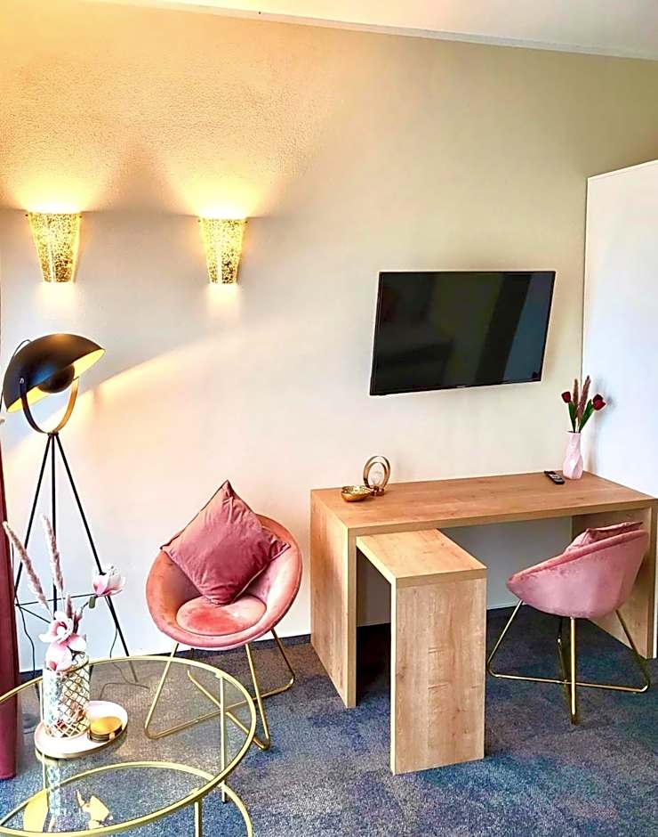 LikeDaheim Apartments