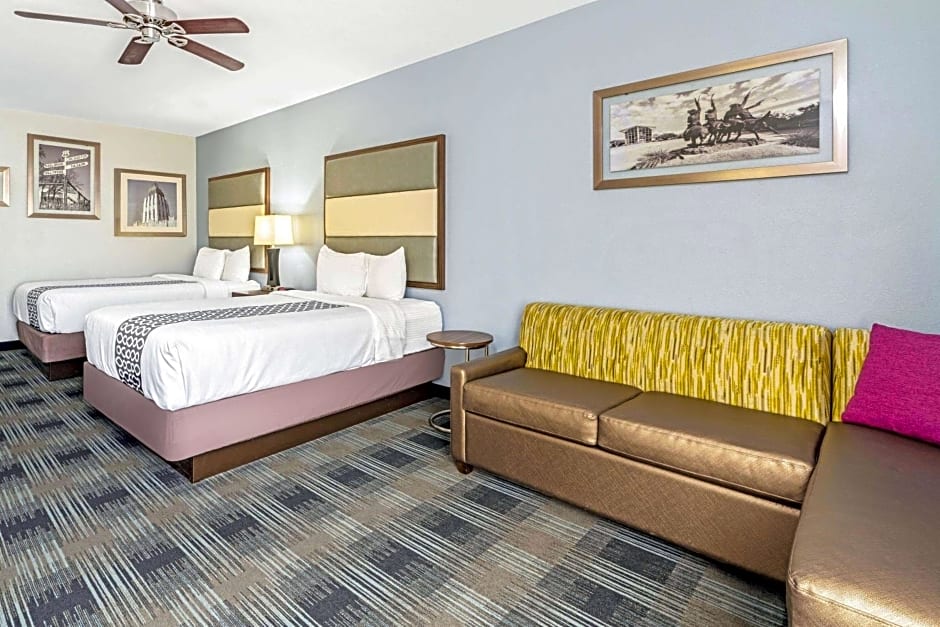 La Quinta by Wyndham Guthrie