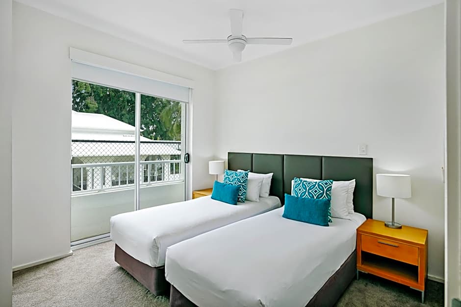 Mantra PortSea Port Douglas