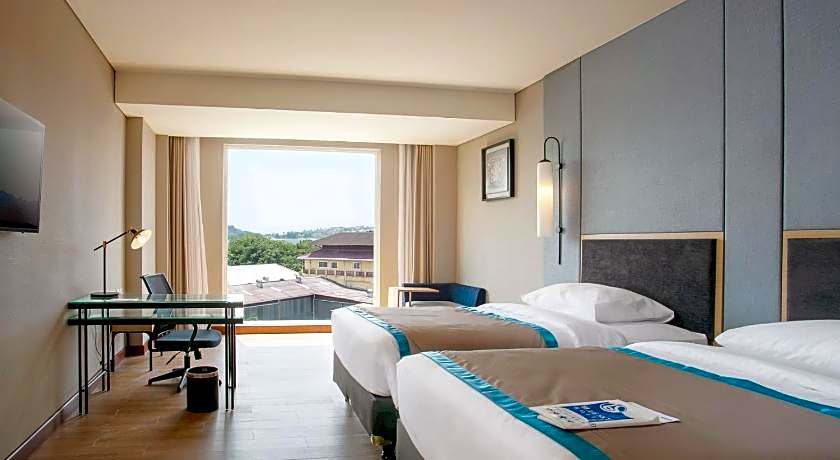 Blue Sky Hotel